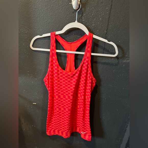 Nike Dri-FIT Checkered Red Racerback Tank Top - Picture 1 of 3
